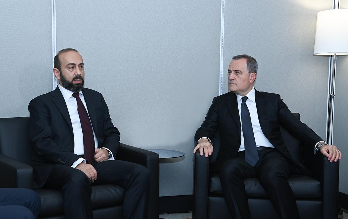 Bayramovla Mirzoyan görüşdü- FOTO