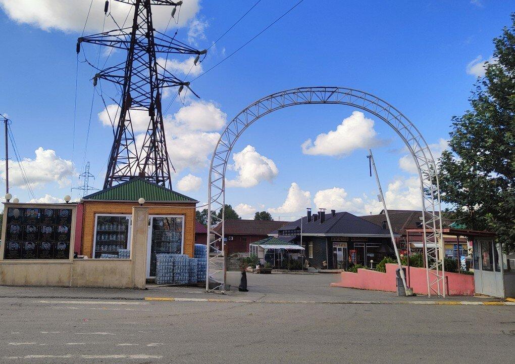 "Dubay bazarı"nda QƏTL: Göyərtisatan ürəyindən bıçaqlandı