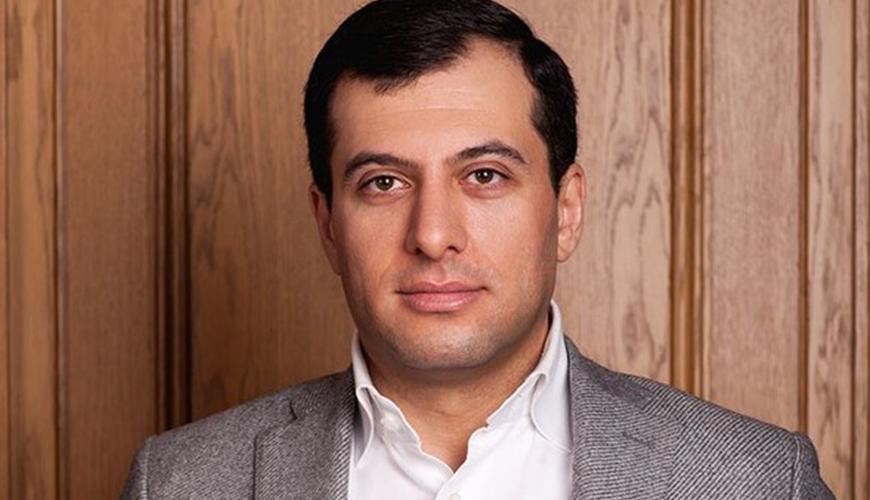 Siqaret çəkmək adı ilə məhkəmədən qaçdı- Meyiti tualetdə tapıldı