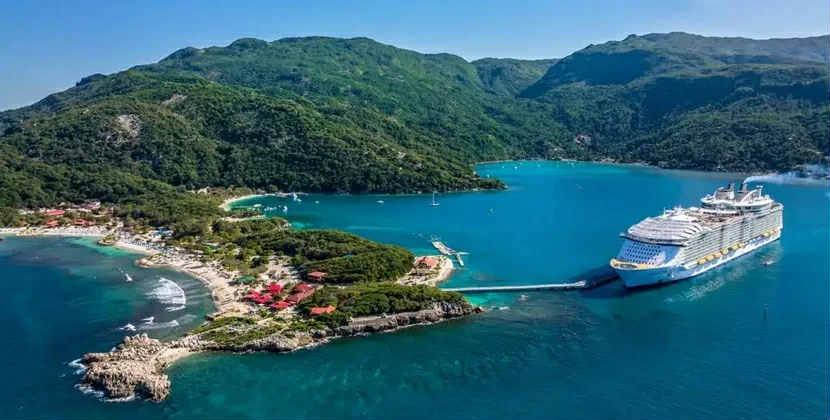 Milyarderlərin Karib cənnət adaları turistlər üçün cəhənnəmə çevrildi