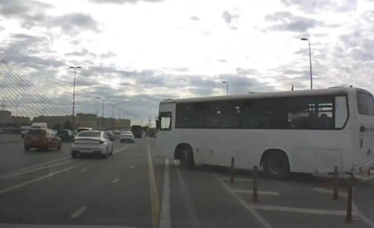 Bakıda avtobus sürücü təhlükə saçdı: qurumlar hərəkətə keçdi - VİDEO
