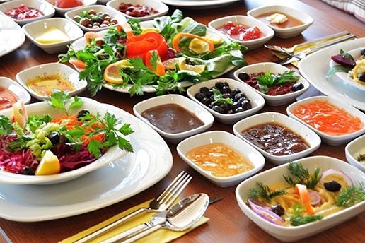 Ömrümüzdən 36 dəqiqə "oğurlayan" qida: Siyahıda görün hansı məhsullar <span style="color:#ff0