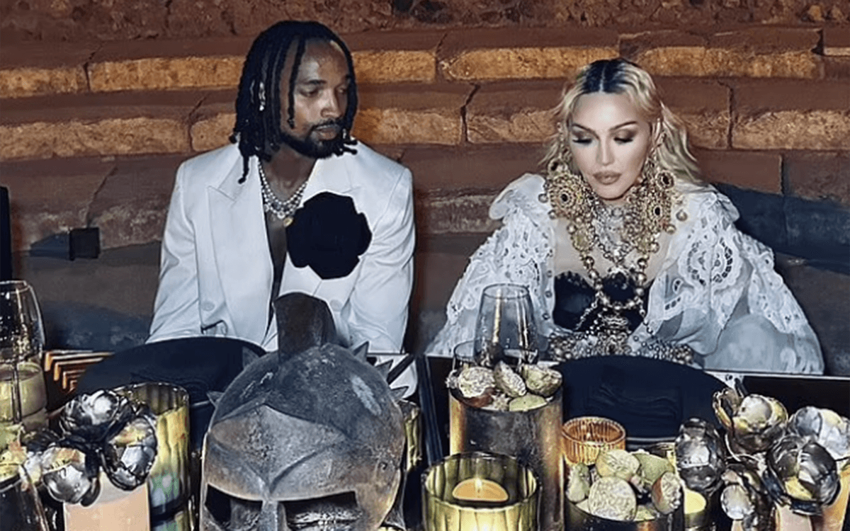 Madonna futbolçuya ərə gedir