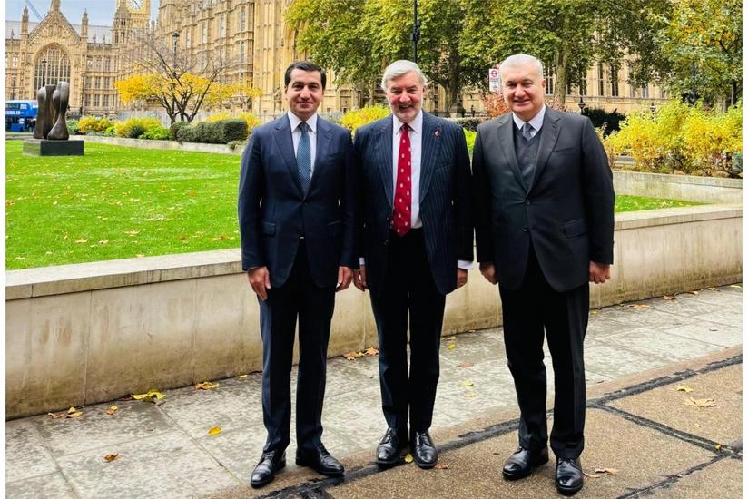 Hikmət Hacıyev Britaniyanın ticarət elçisi ilə görüşdü