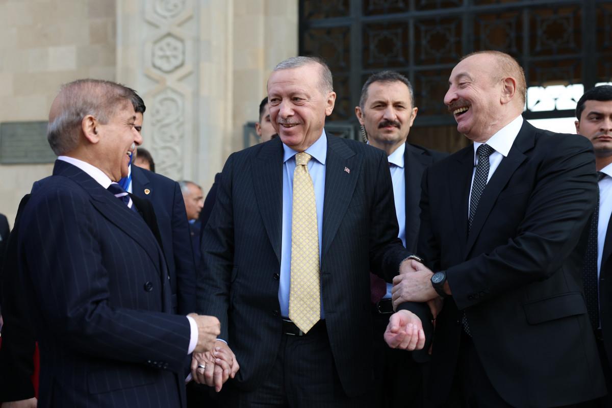 Türkiyə Prezidenti hərbi paraddan fotolar paylaşdı - FOTO