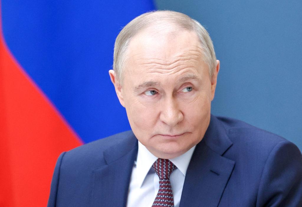 Putinə heç nə olmayıb