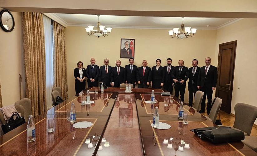 Hikmət Hacıyev Türkiyə nümayəndə heyəti ilə görüşüb
