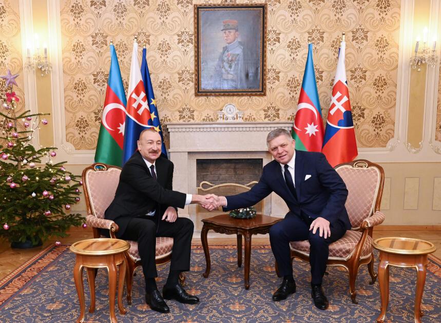 İlham Əliyevin Slovakiyanın Baş naziri ilə təkbətək görüşü olub - FOTO