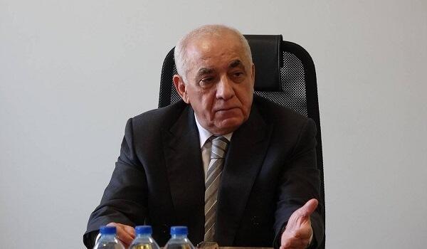 Baş nazir bu qərarlara dəyişiklik etdi
