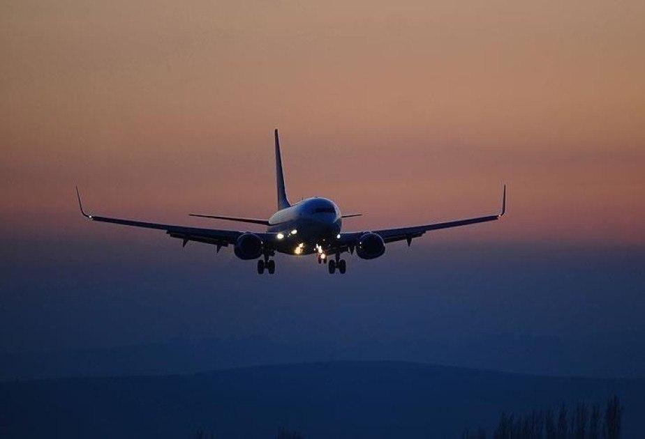 Moskvadan Antalyaya uçan təyyarə təcili eniş etdi