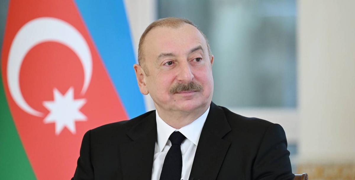 Medvedev İlham Əliyevi TƏBRİK ETDİ