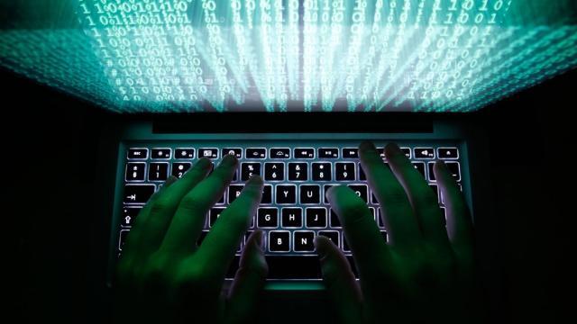İranlı hakerlər İsrail aparat rəhbərinin telefonunu “sındırdı”
