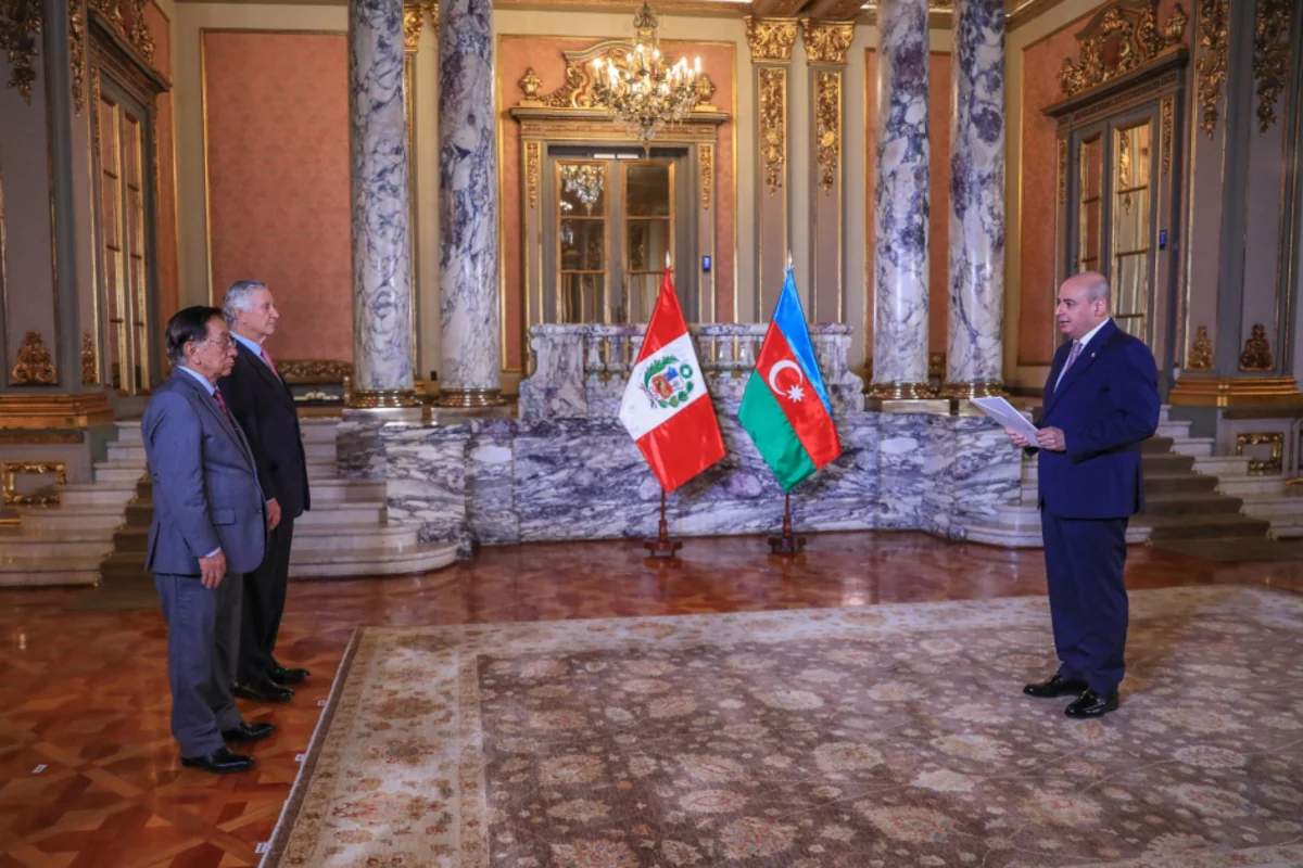 Peru Prezidenti Azərbaycan səfirinin etimadnaməsini qəbul edib Peru Prezidenti Azərbaycan səfirinin etimadnaməsini qəbul edib