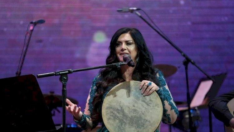Əməkdar artist canlı yayımda ölüm xəbəri aldı Əməkdar artist canlı yayımda ölüm xəbəri aldı