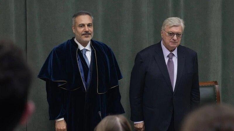 Rusiyada Hakan Fidana fəxri ad verildi Rusiyada Hakan Fidana fəxri ad verildi