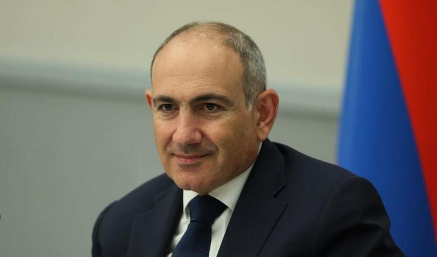 Paşinyan kadr təmizləmələrinə başlayır Paşinyan kadr təmizləmələrinə başlayır