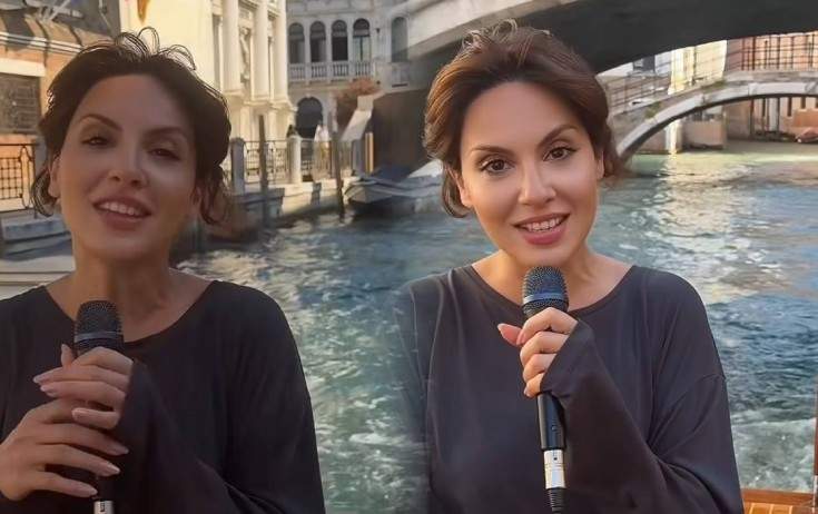 Venesiyada italyanlar üçün "Nazəndə sevgilim" oxudu Venesiyada italyanlar üçün "Nazəndə sevgilim" oxudu