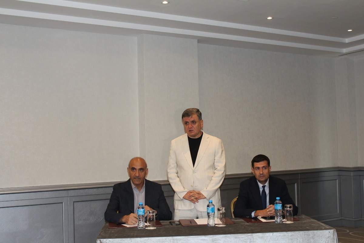 Bakıda "boz bazar" və saxta ehtiyat hissələri müzakirə edildi - FOTO Bakıda "boz bazar" və saxta ehtiyat hissələri müzakirə edildi - FOTO