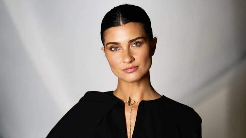 Tuba Büyüküstün illər sonra etiraf etdi Tuba Büyüküstün illər sonra etiraf etdi