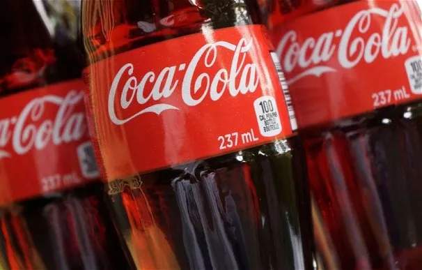 Kola mədəyə faydalıdır, yoxsa zərərli? Kola mədəyə faydalıdır, yoxsa zərərli?