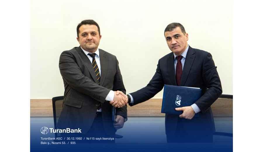 Enerji Məsələlərini Tənzimləmə Agentliyi və TuranBank arasında əməkdaşlıq müqaviləsi imzalanıb
