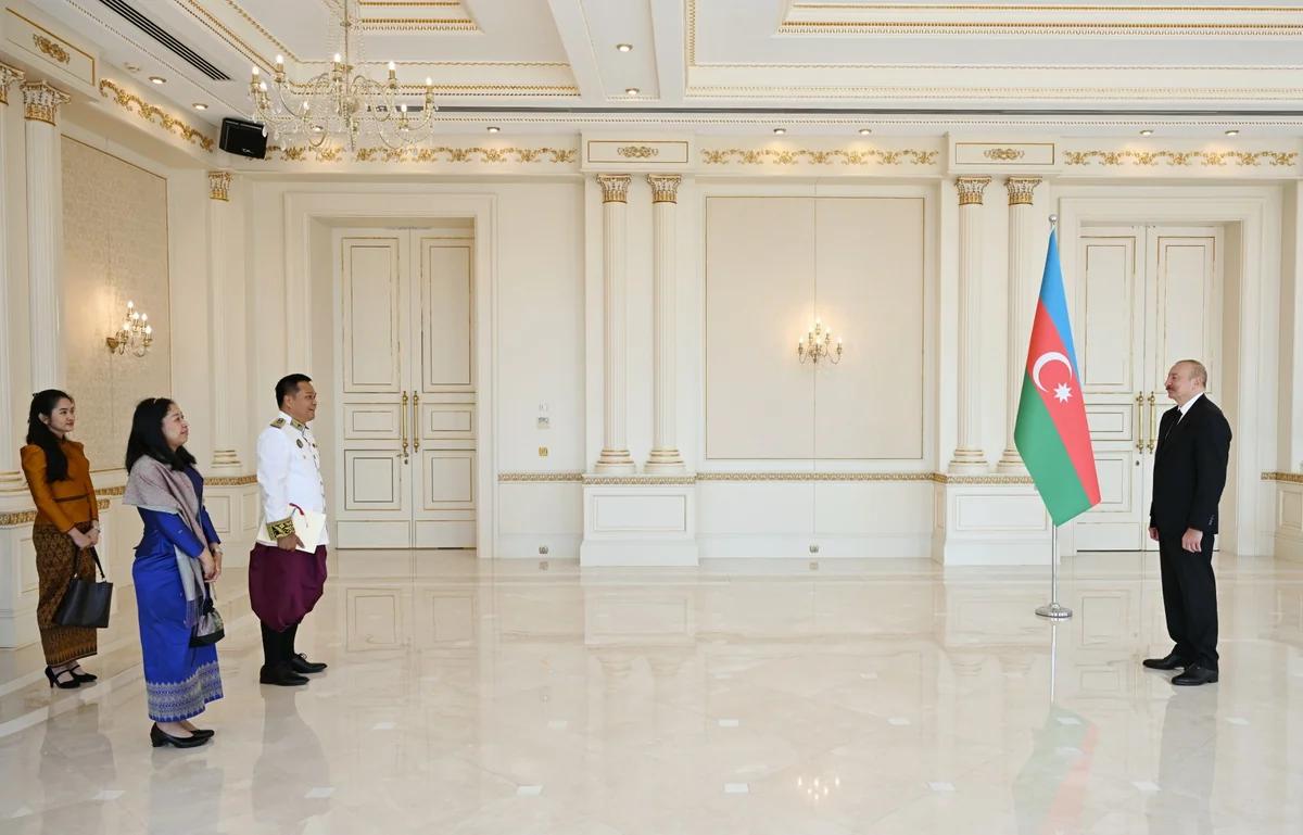 Kamboca səfiri etimadnaməsini təqdim etdi - FOTOLAR Kamboca səfiri etimadnaməsini təqdim etdi - FOTOLAR