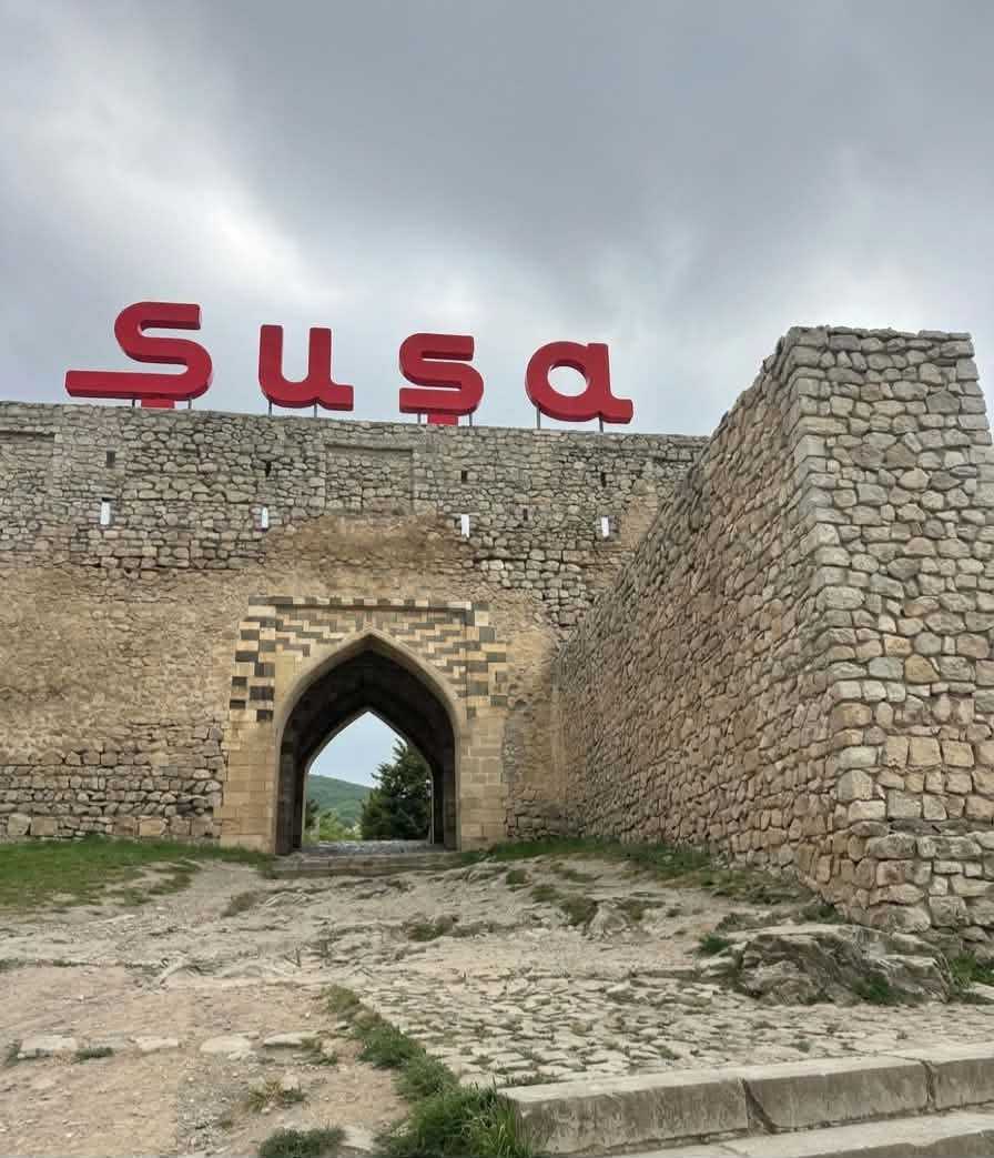 Şuşa: Xəyal etdiyim şəhərlə ilk görüş - FOTOLAR Şuşa: Xəyal etdiyim şəhərlə ilk görüş - FOTOLAR
