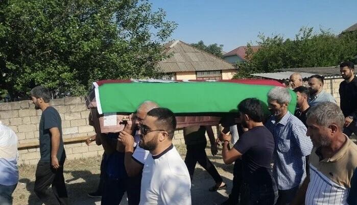 Odessada həlak olan gəmi kapitanı dəfn edildi Odessada həlak olan gəmi kapitanı dəfn edildi