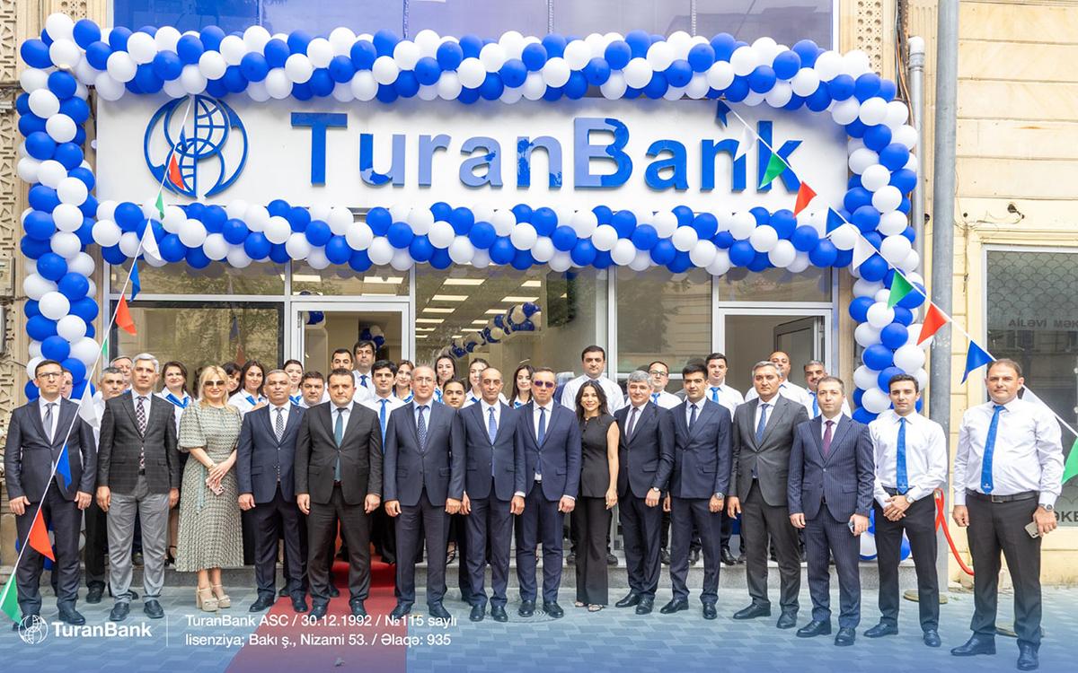 TuranBank-ın Gəncə filialı artıq yeni ünvanda TuranBank-ın Gəncə filialı artıq yeni ünvanda