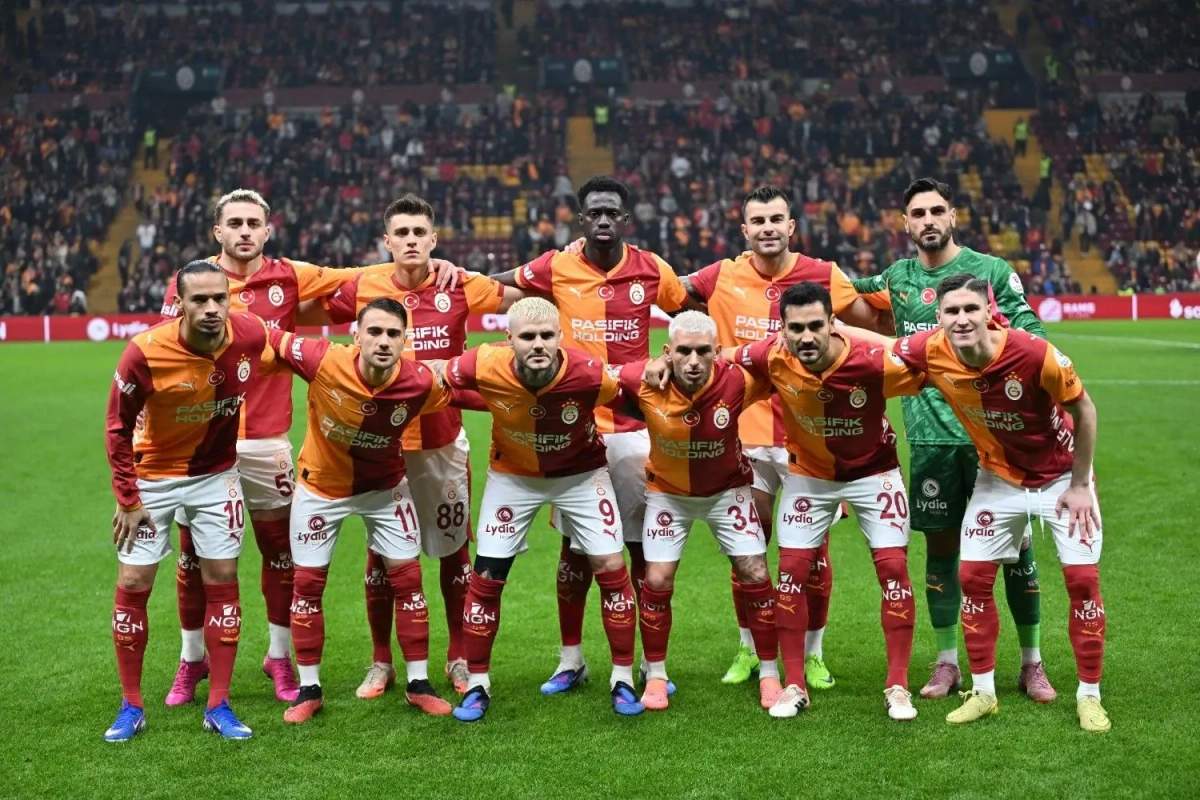 "Qalatasaray"dan yayın "bomba" transfer həmləsi gəlir "Qalatasaray"dan yayın "bomba" transfer həmləsi gəlir