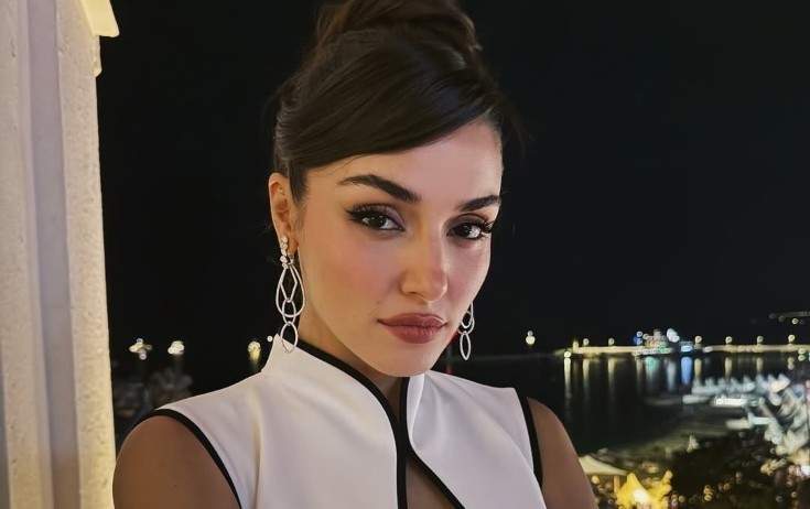 Hande Erçel yaşadığı çətinlikdən danışdı Hande Erçel yaşadığı çətinlikdən danışdı