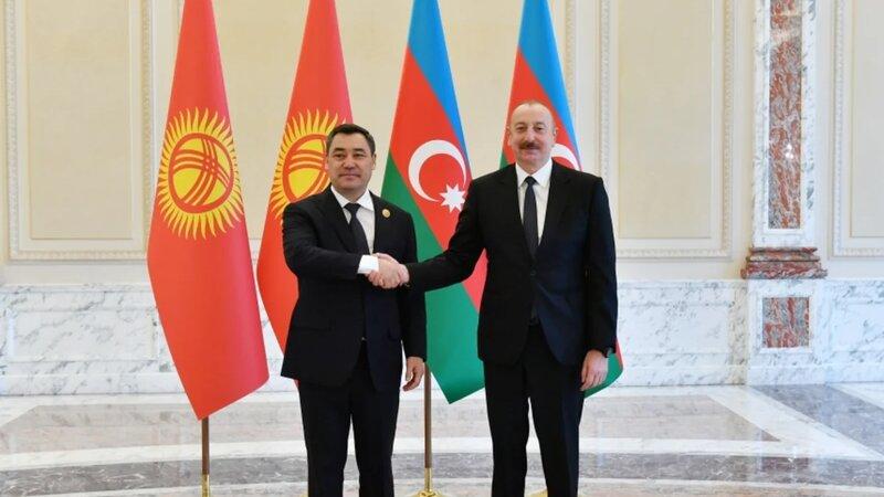 Prezident İlham Əliyevin Çolpon-Ata şəhərində rəsmi qarşılanma mərasimi olub Prezident İlham Əliyevin Çolpon-Ata şəhərində rəsmi qarşılanma mərasimi olub