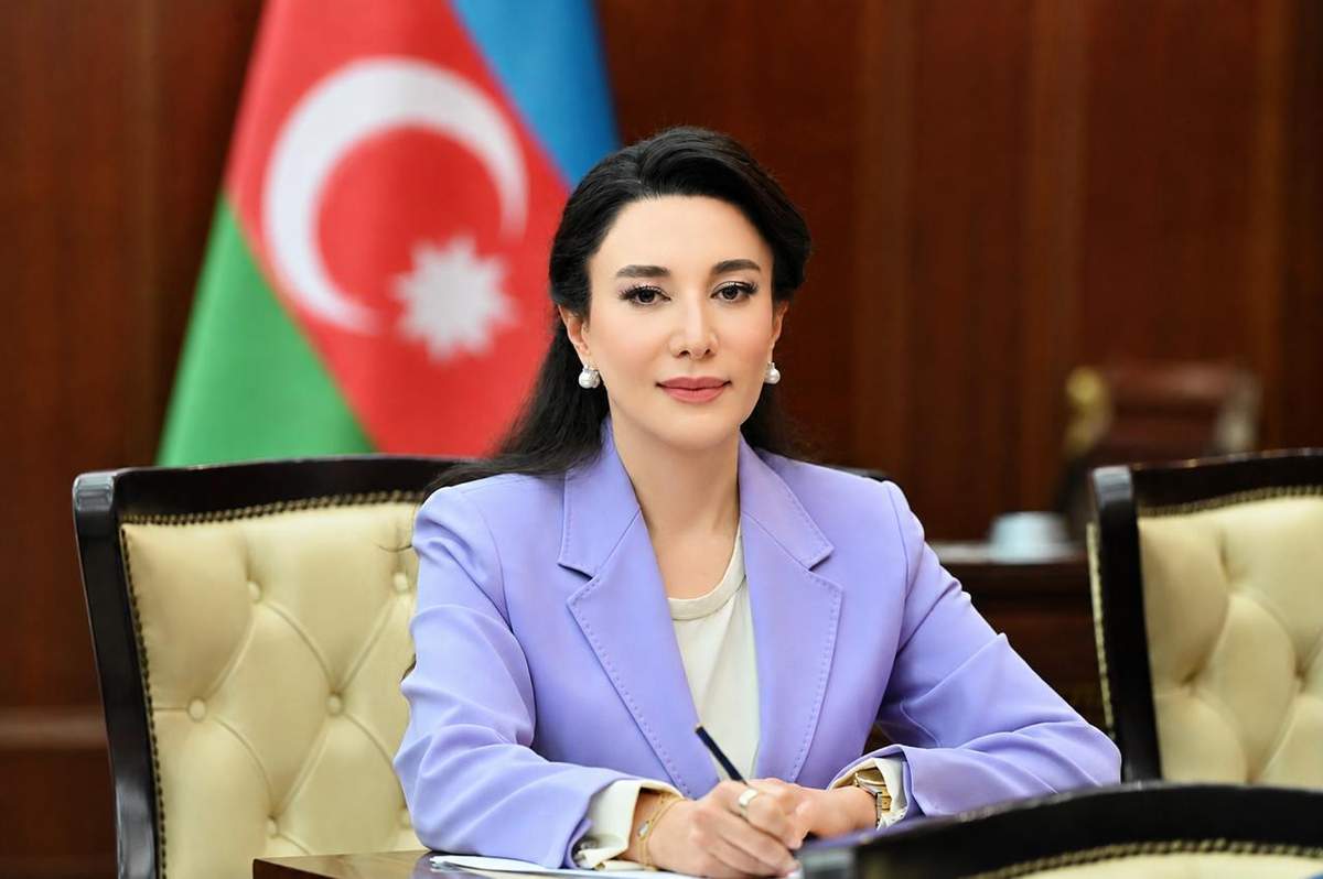 "Ana dilimiz kimliyimizin, yaddaşımızın və hüquqlarımızın təməlidir" - Səbinə Əliyeva "Ana dilimiz kimliyimizin, yaddaşımızın və hüquqlarımızın təməlidir" - Səbinə Əliyeva