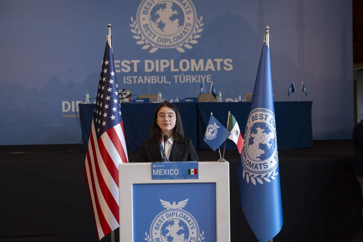 Azərbaycanlı tələbəmizdən rekord uğur - 13 ölkə, 32 universitet və 9 təqaüd Azərbaycanlı tələbəmizdən rekord uğur - 13 ölkə, 32 universitet və 9 təqaüd