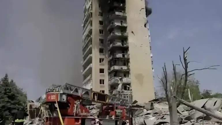 Rusiya yenidən Ukraynaya zərbələr endirdi Rusiya yenidən Ukraynaya zərbələr endirdi