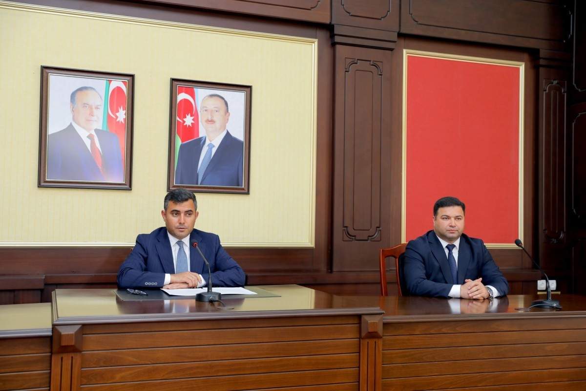 Naxçıvanda yeni icra başçıları kollektivlərə təqdim edilib - FOTO Naxçıvanda yeni icra başçıları kollektivlərə təqdim edilib - FOTO