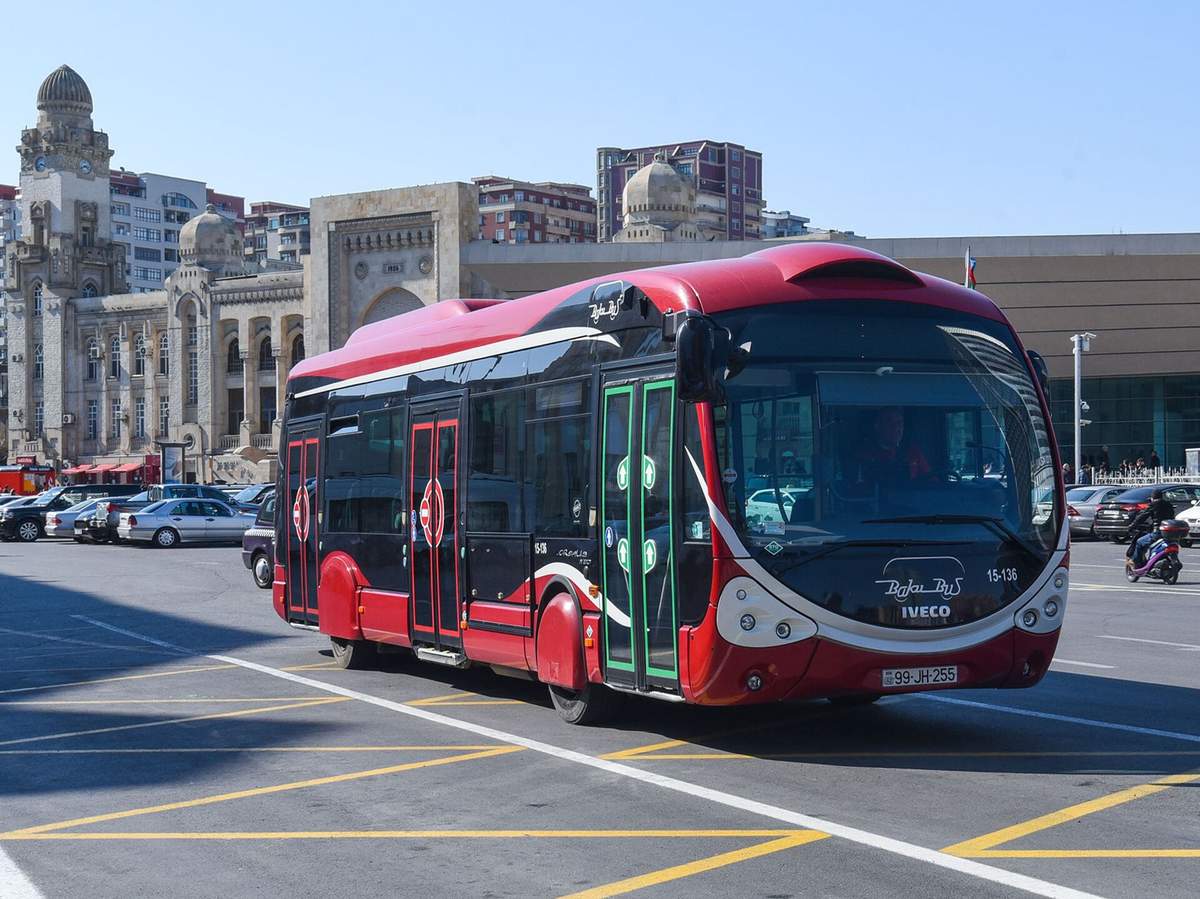 "Nizami"-"28 May" ekspres avtobuslarında kimlər pulsuz gedəcək? - RƏSMİ CAVAB "Nizami"-"28 May" ekspres avtobuslarında kimlər pulsuz gedəcək? - RƏSMİ CAVAB
