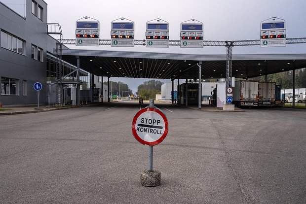 Estoniya Rusiya ilə sərhdə bağlamaq istəyir Estoniya Rusiya ilə sərhdə bağlamaq istəyir