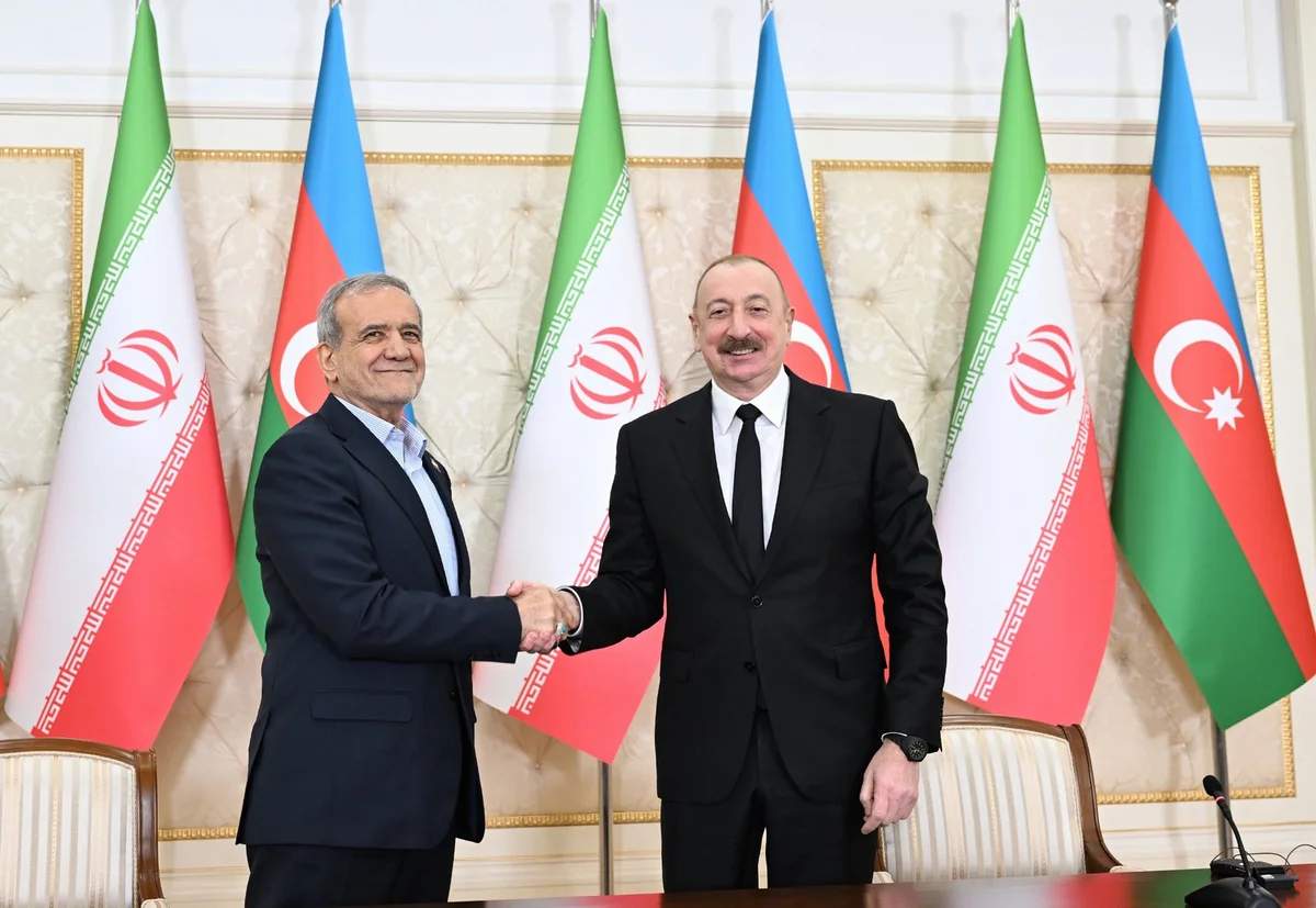 İlham Əliyev Məsud Pezeşkiana təşəkkür etdi İlham Əliyev Məsud Pezeşkiana təşəkkür etdi