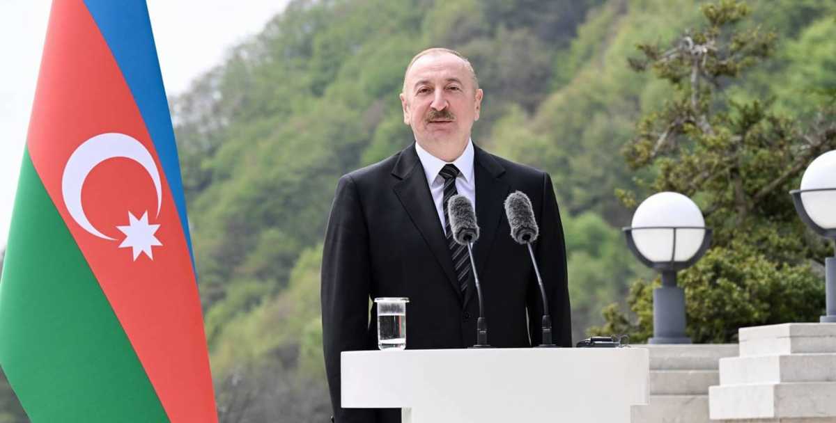 İdarəetmənin unikal coğrafiyası: Prezidentin ziyarət etmədiyi rayon qalmadı İdarəetmənin unikal coğrafiyası: Prezidentin ziyarət etmədiyi rayon qalmadı