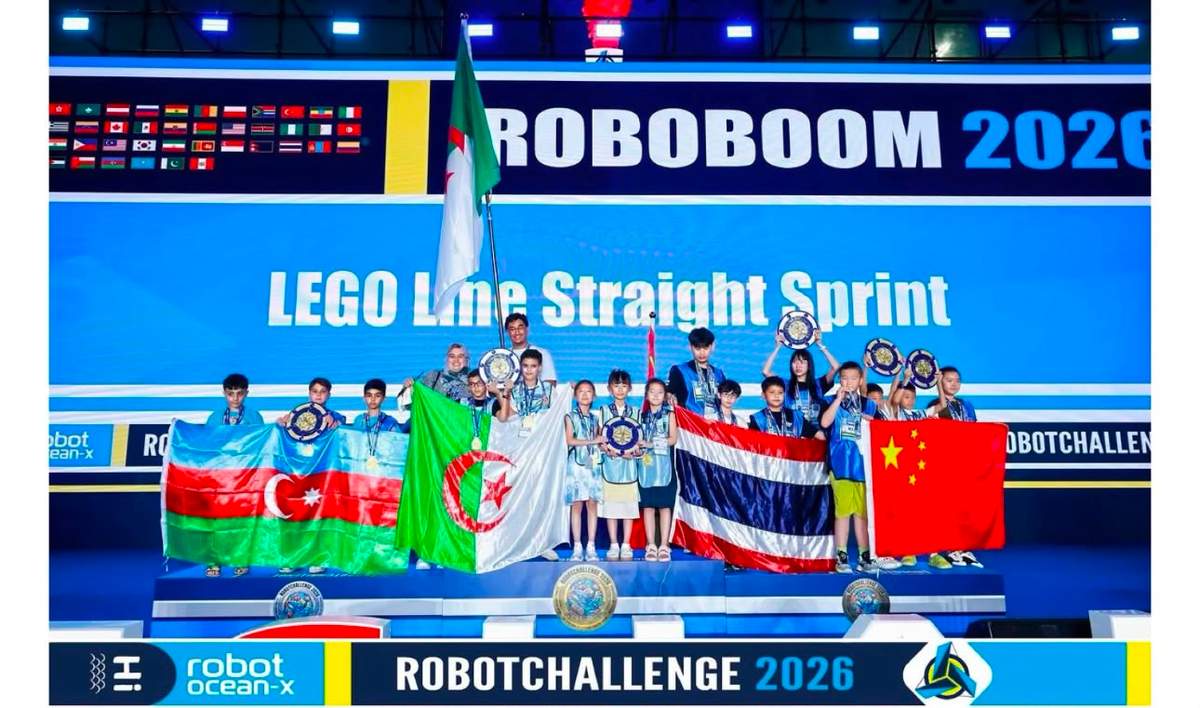 Azərbaycanın gənc robototexnikləri Çində qızıl medal qazandı - FOTO Azərbaycanın gənc robototexnikləri Çində qızıl medal qazandı - FOTO