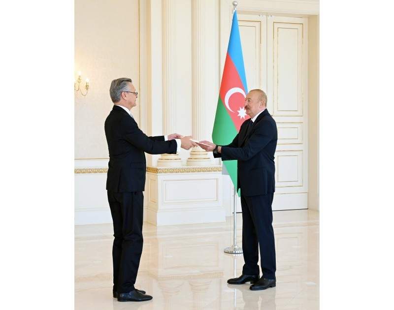 Prezident Almaniya səfirinin etimadnaməsini qəbul etdi - FOTOLAR Prezident Almaniya səfirinin etimadnaməsini qəbul etdi - FOTOLAR