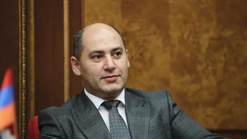Qriqoryan həbs edilmək üçün saxlanıldı Qriqoryan həbs edilmək üçün saxlanıldı