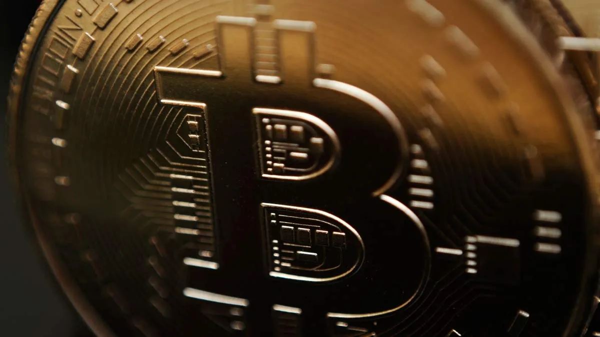 "Bitcoin" kəskin bahalaşdı "Bitcoin" kəskin bahalaşdı