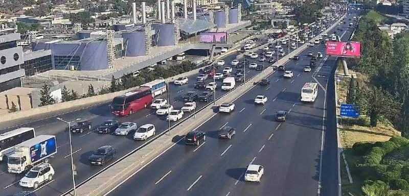 Bu yollarda tıxac var - SİYAHI Bu yollarda tıxac var - SİYAHI