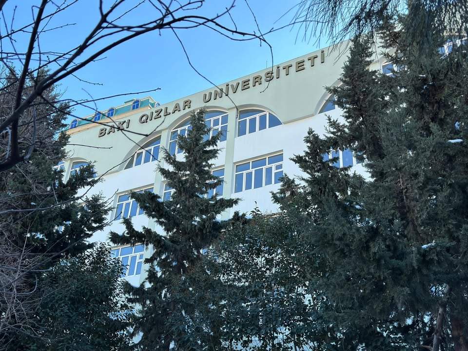 Bağlanan universitetin tələbələri ilə bağlı RƏSMİ AÇIQLAMA Bağlanan universitetin tələbələri ilə bağlı RƏSMİ AÇIQLAMA