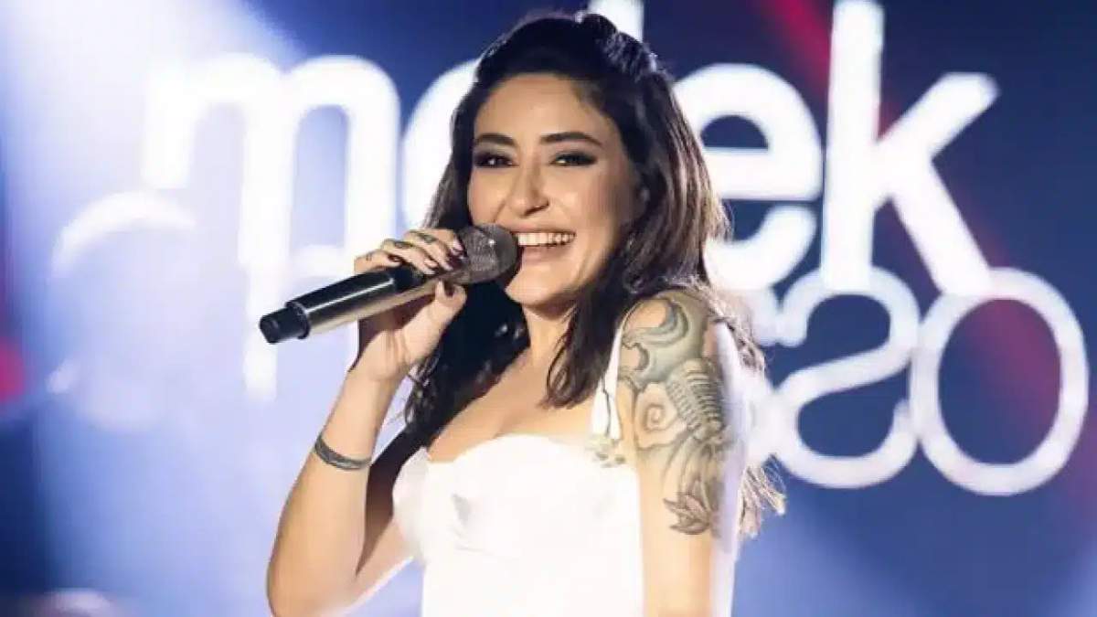 Sevgilisi ilə ilk şəklini paylaşdı - FOTO Sevgilisi ilə ilk şəklini paylaşdı - FOTO