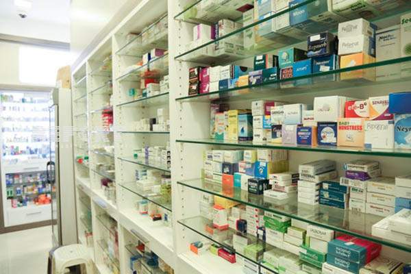 34 yaşlı mühafizəçinin meyiti aptekdə tapıldı 34 yaşlı mühafizəçinin meyiti aptekdə tapıldı