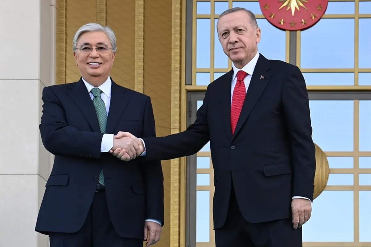 Ərdoğan Tokayevlə danışdı Ərdoğan Tokayevlə danışdı