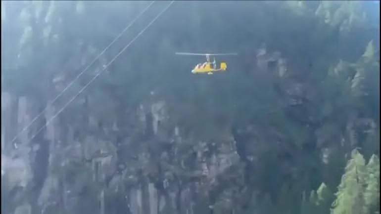 İtaliyada dəhşətli qəza: Helikopter havada yandı - FOTO İtaliyada dəhşətli qəza: Helikopter havada yandı - FOTO